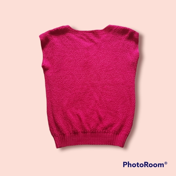 Vintage Brunny knit tops - Picture 2 of 4